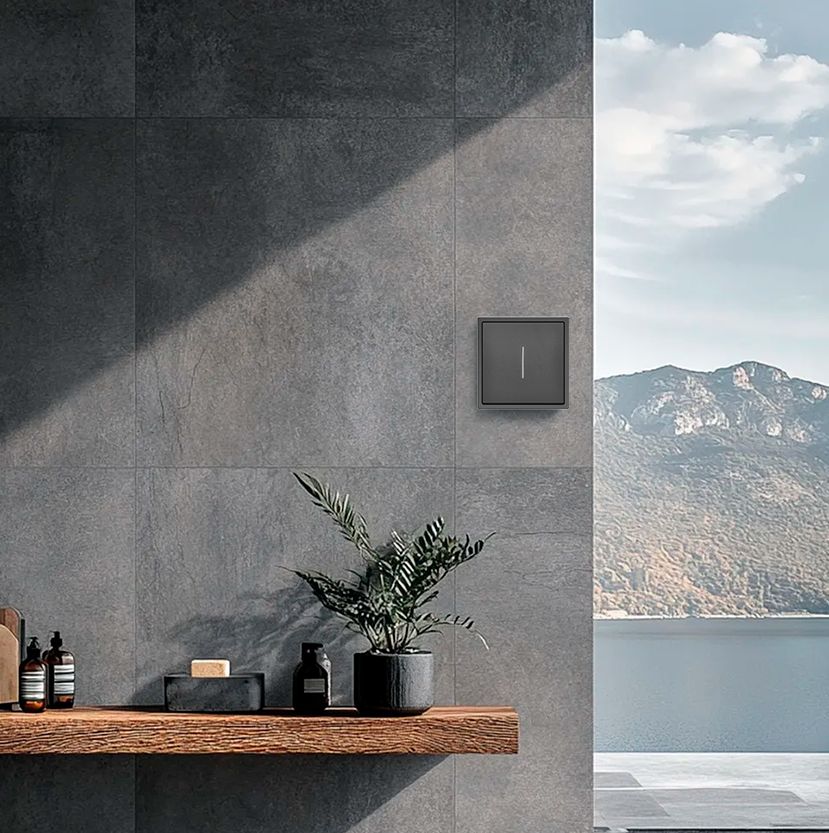 Купить Выключатель echo с подсветкой, 1 клавиша, 1 пост, рамка пластик 81х81мм цвет серый в интернет-магазине Mvava.ru